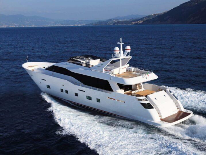 Tecnomar 2011 Yacht