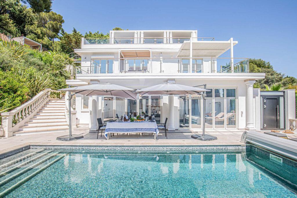 7-bedroom Villa Cap Élan in Cap d'Antibes with heated swimming pool and sun loungers
