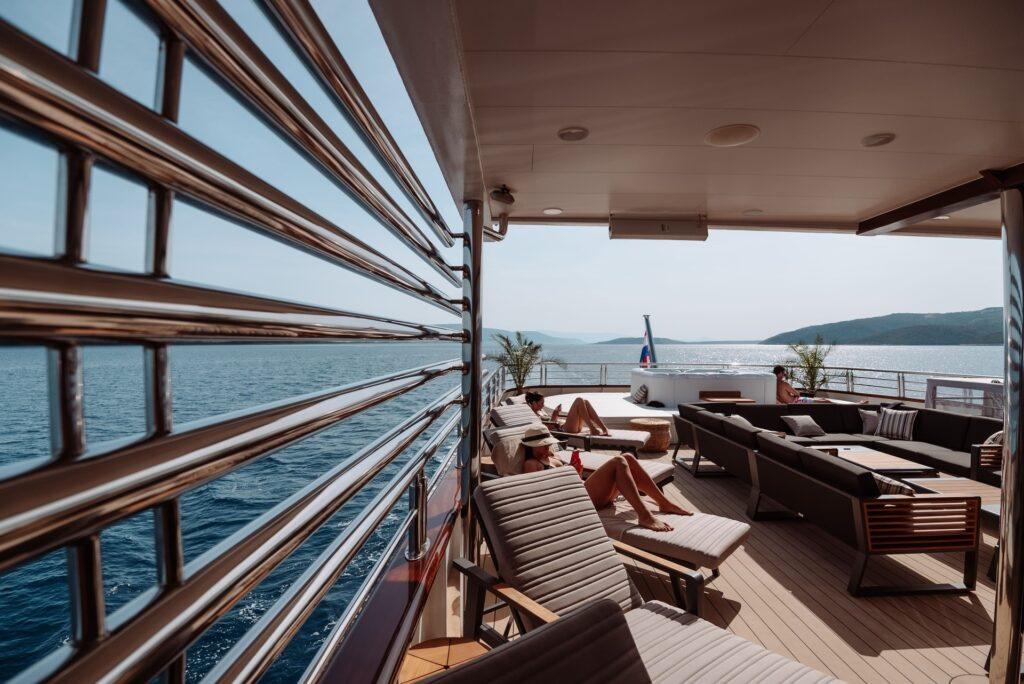 pirit sundeck Jacuzzi and fitness studio Split Croatia