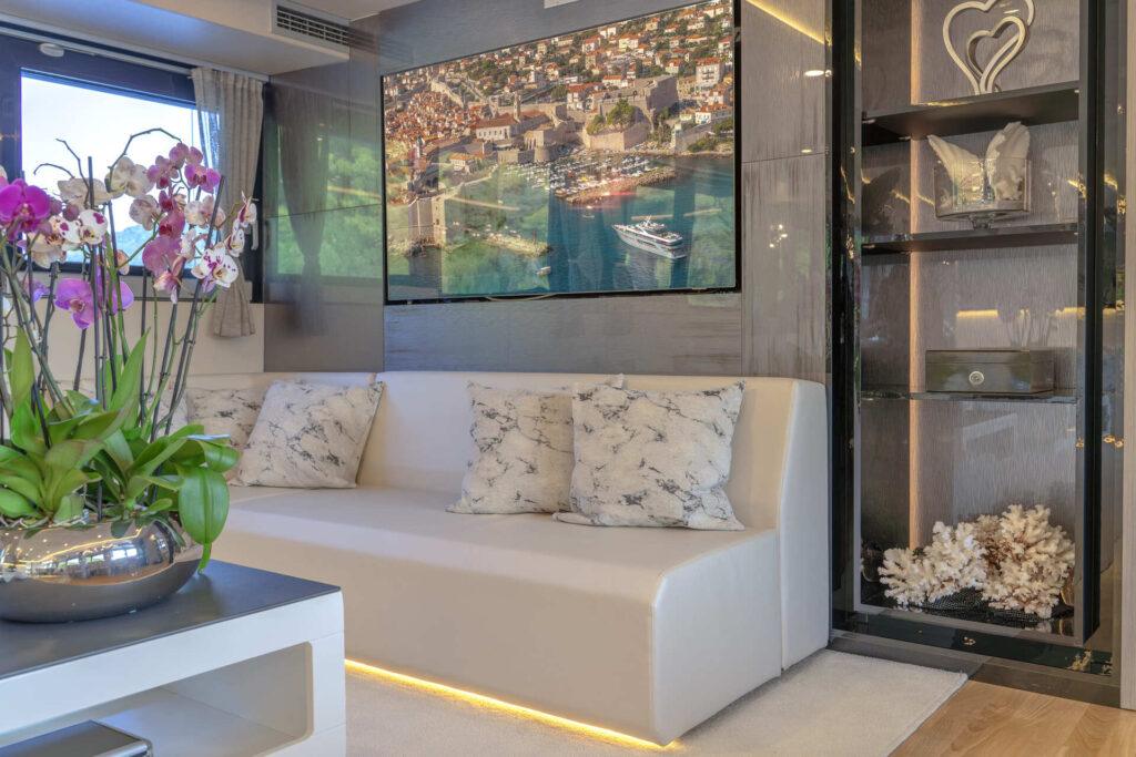 Free Spirit piano salon formal dining 24 guests Croatia superyacht